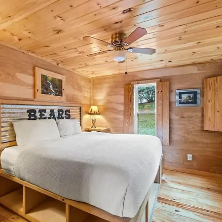 Black Bear Bliss Gatlinburg Exterior photo